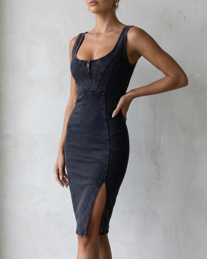 Ewa | Dopasowana Sukienka Jeansowa